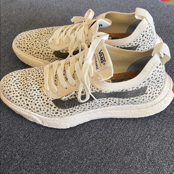 VGUC VANS UltraRange VR3 Animal - Marshmallow - Unisex - W-7.5 M 6.0 - Picture 4 of 8